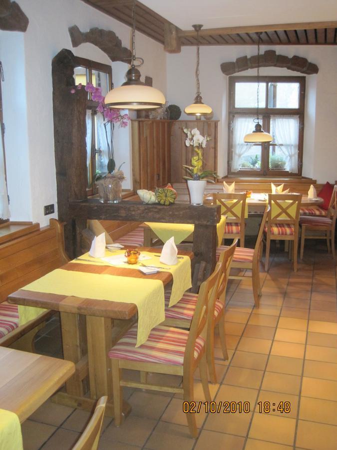 Ellenbergs Restaurant & * Hessheim